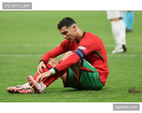 C罗爆发前插制造射门，迫使后防线收缩本赛季更胜上季