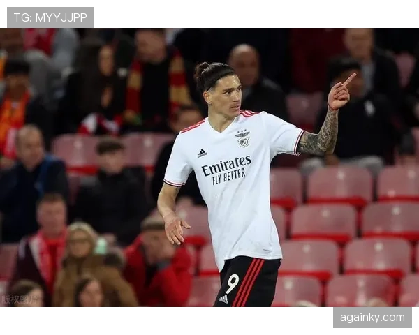 努涅斯与姆巴佩进攻风格差异及其战术适配性解析